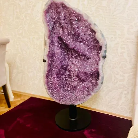 Apartament Amethyst *